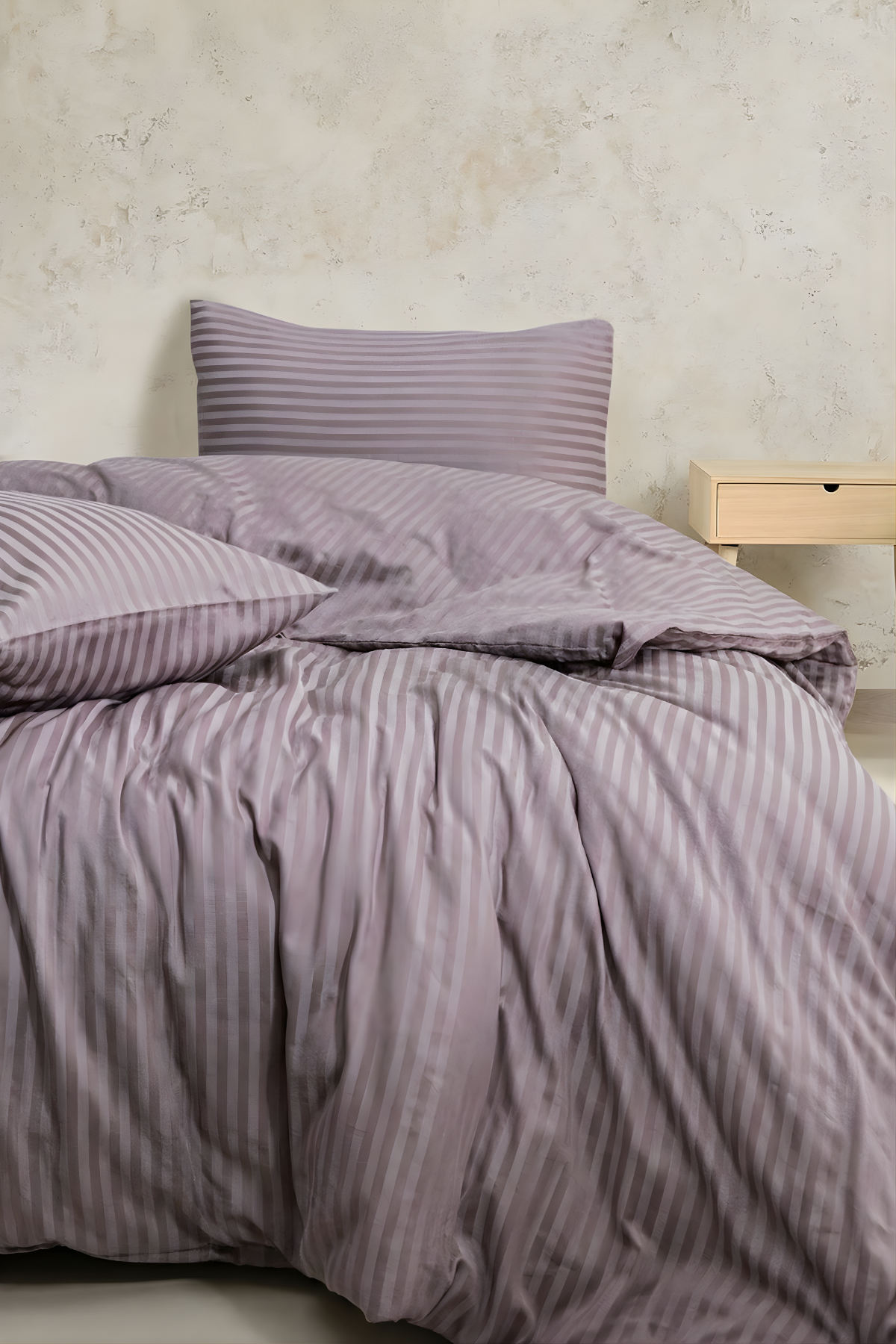 Çift Kişilik Pamuk - Saten 210 TC (83 Tel) Çizgili Nevresim Takımı Mürdüm