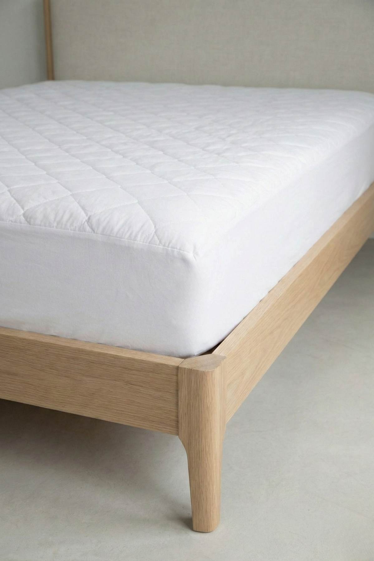 Kapitone Telalı Fitted Yatak Koruyucu Beyaz