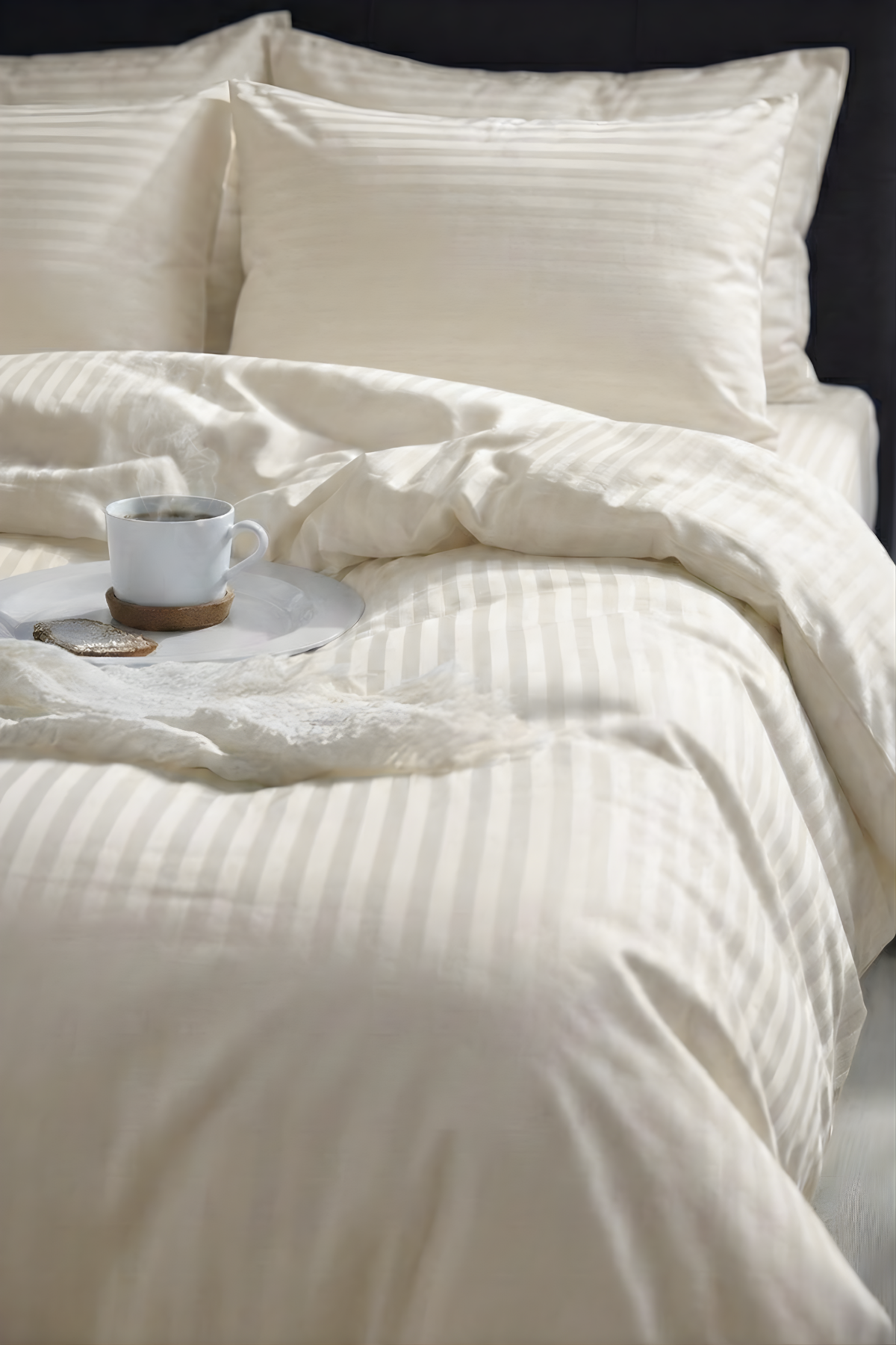 Çift Kişilik Pamuk - Saten 210 TC (83 Tel) Çizgili Nevresim Takımı Ekru