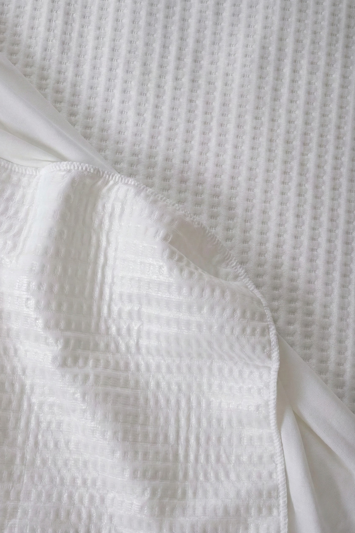 Jakarlı Özel Örme ve Desenli Sıvı Geçirmez Fitted Alez Beyaz