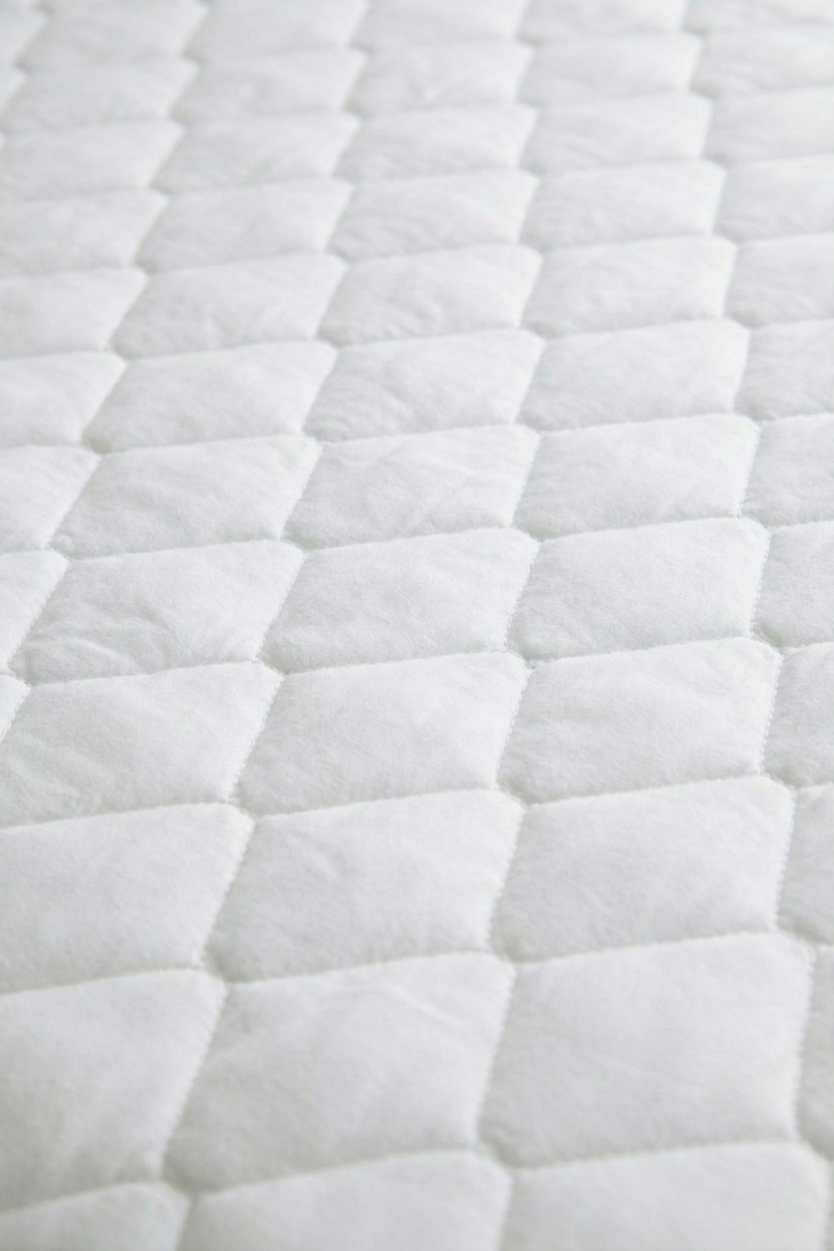 Kapitoneli Sıvı Geçirmez Fitted Alez Beyaz