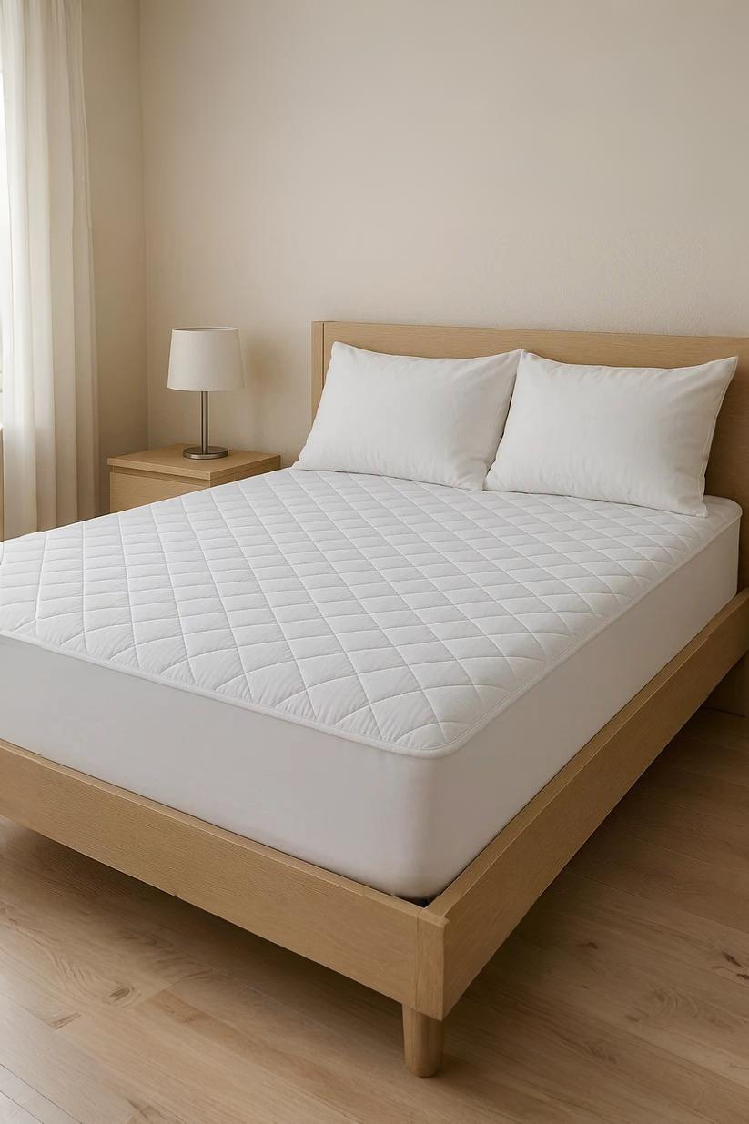 Kapitone Telalı Fitted Yatak Koruyucu Beyaz